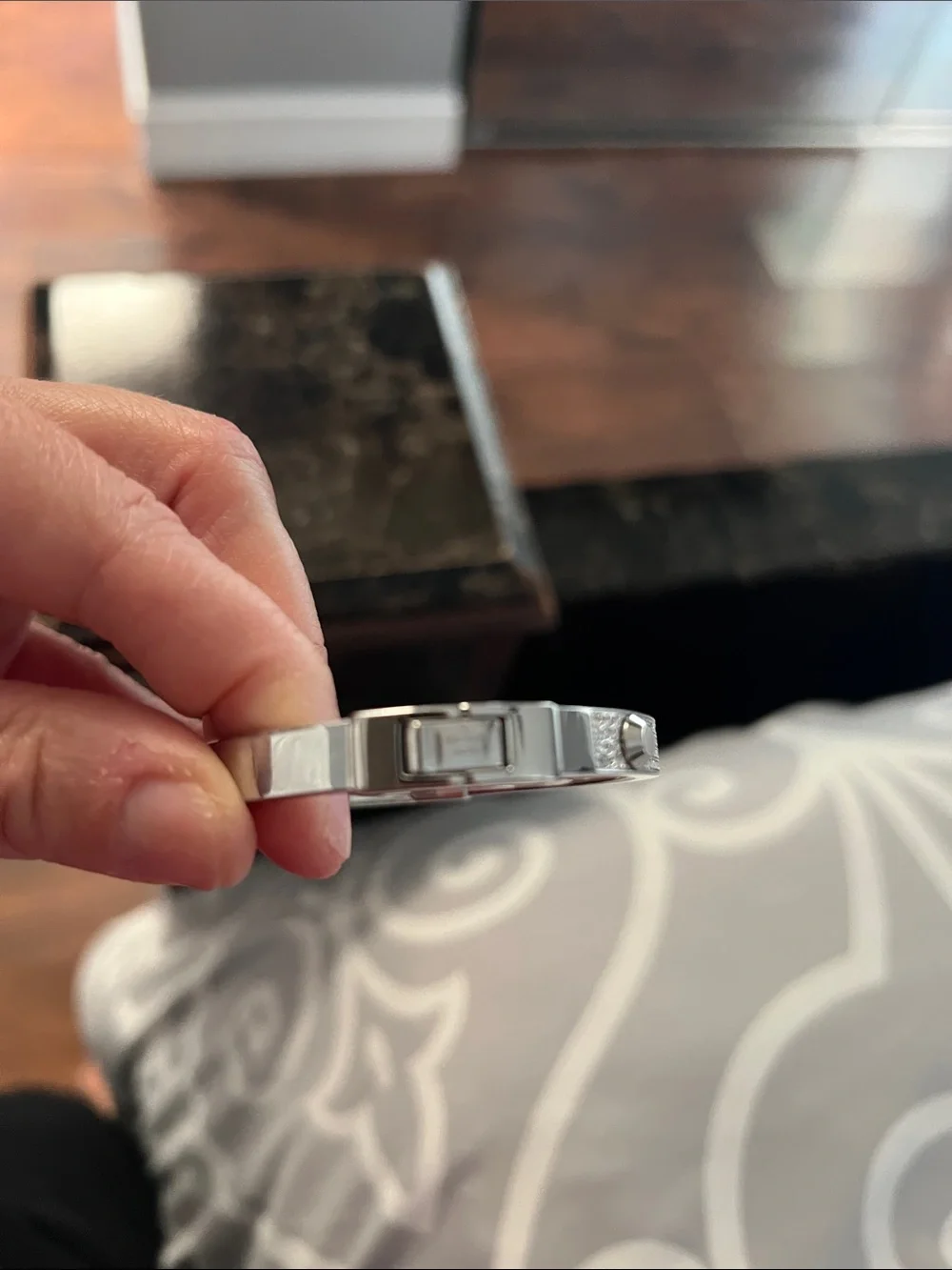 MICHAEL KORS STUD BANGLE Crystal Hinged Bangle Bracelet — Silver Tone